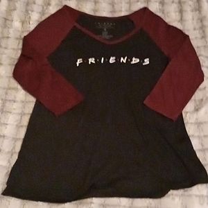 FRIENDS logo 3/4 sleeve shirt